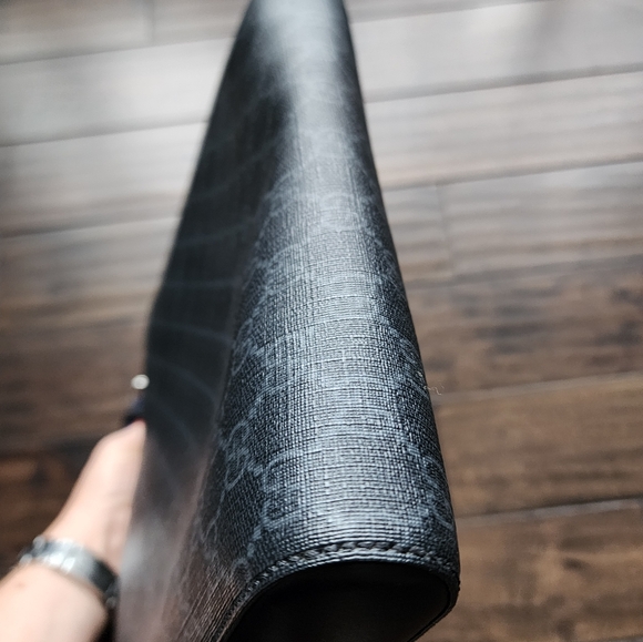 Authentic Gucci GG messenger bag - Picture 7 of 12